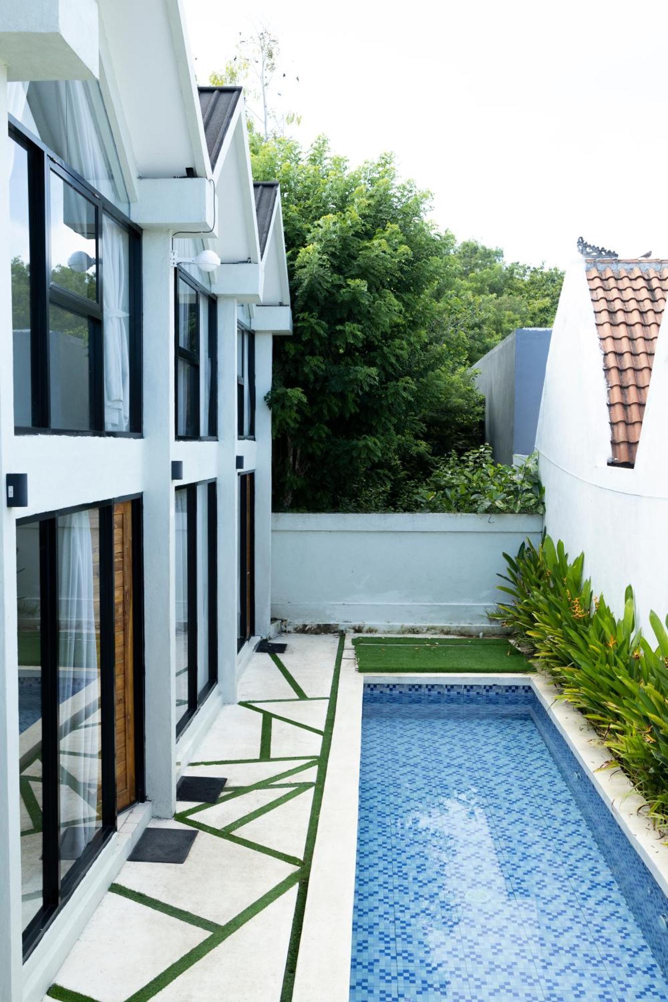 Kaya Uluwatu Hostel Exterior photo