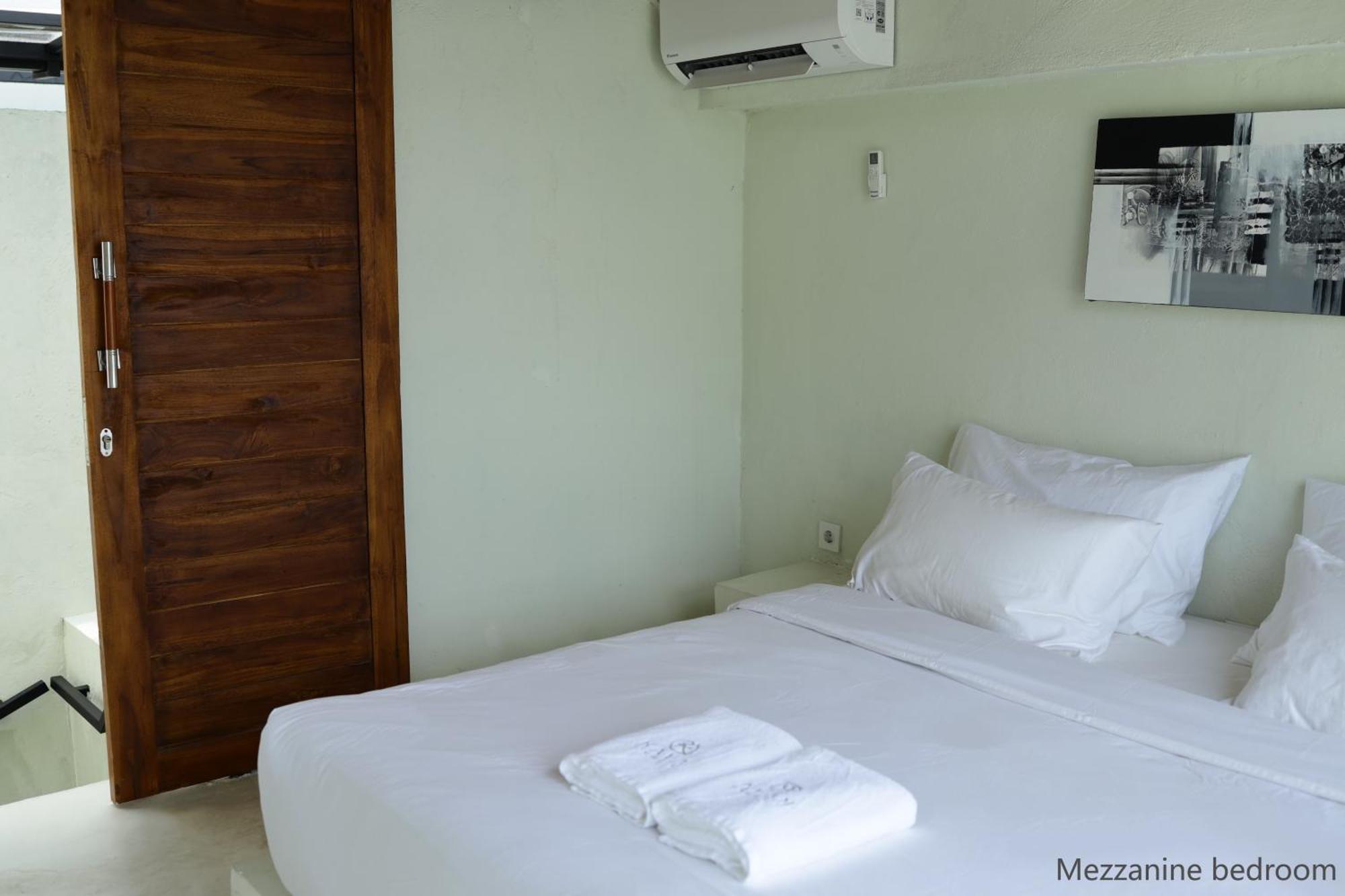 Kaya Uluwatu Hostel Exterior photo